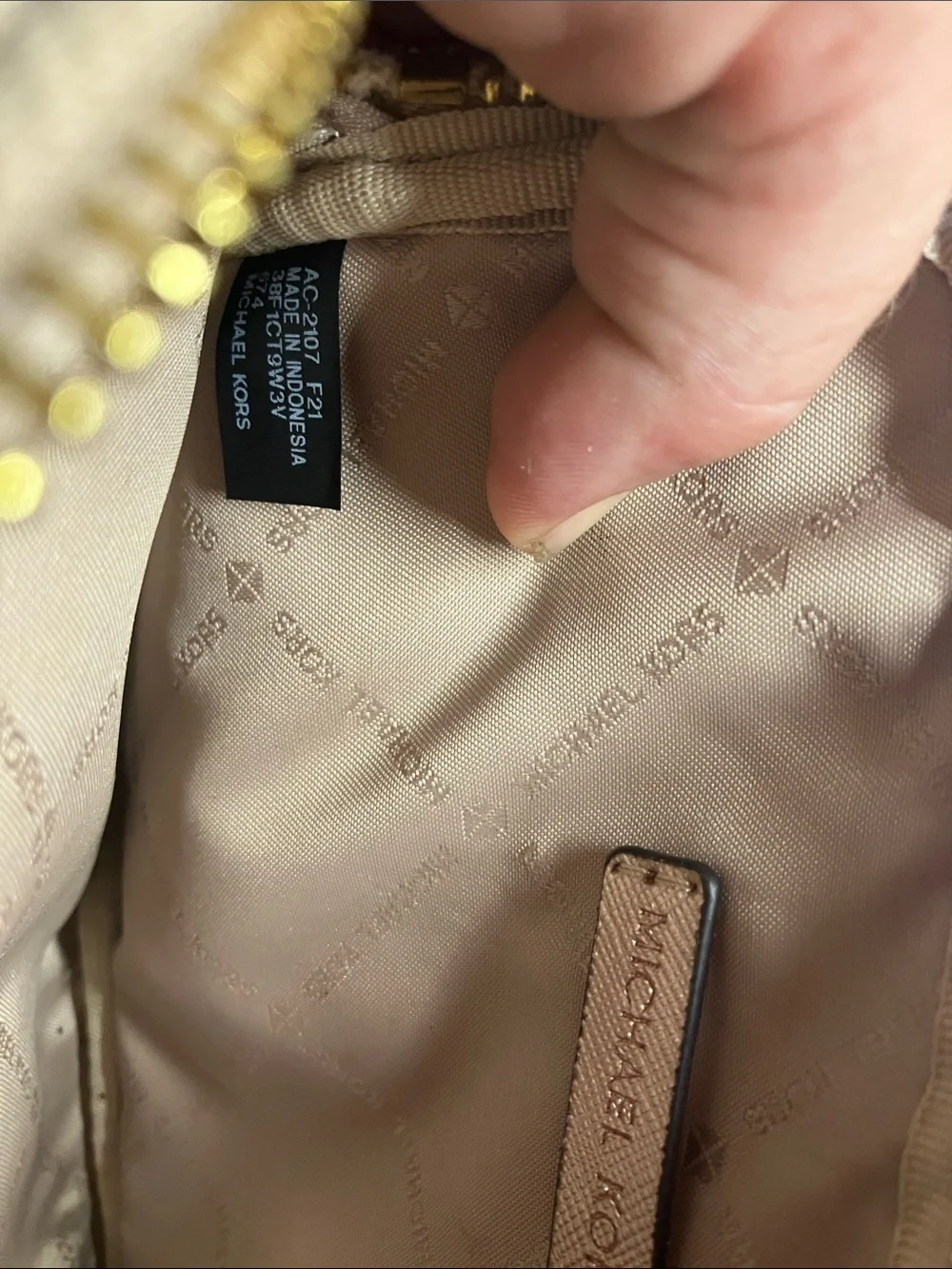 Michael Kors compact cosmetic